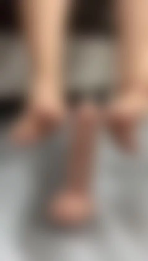 Foot job - mmm yummy by annadiazz1