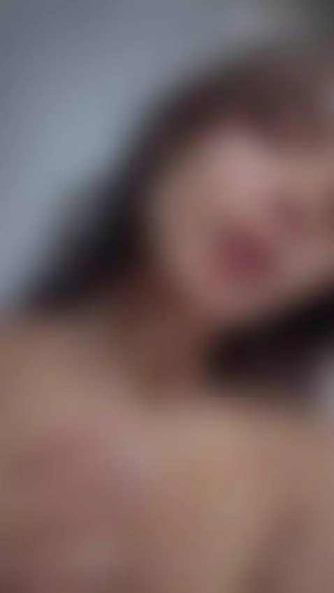 Tender face, mischievous body 😈😇 by emyliesander