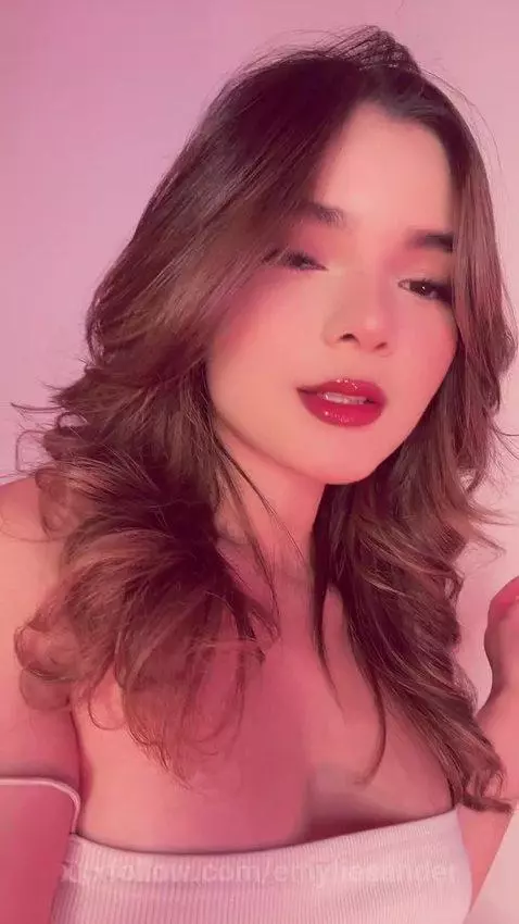 A toast to me and what awaits us tonight. 🍸🔥🎉 by emyliesander