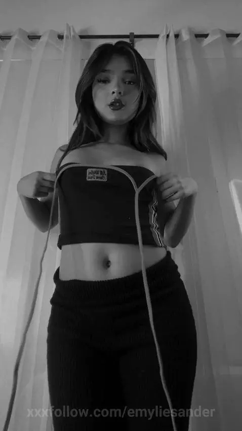 Sweet like honey, but don’t get too close… I bite. by emyliesander