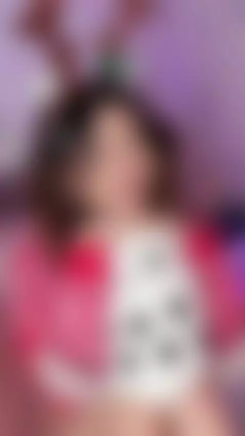 Emma Christmas mood 🎄🎀 by emyliesander