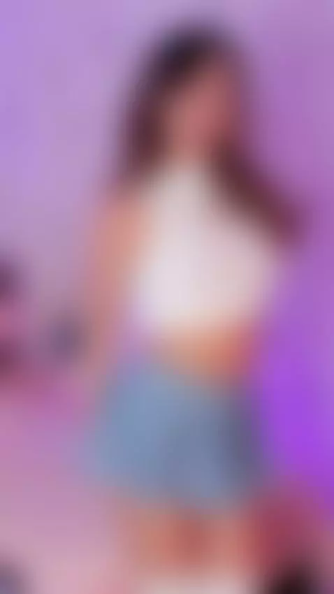 Today's mood: dancing and being happy 🥰 by emyliesander