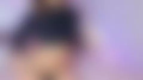 a little sensual dance 🤭 https://www.camsoda.com/emyliesande... by emyliesander