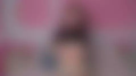 I would love to see you playing with my tits by emyliesander