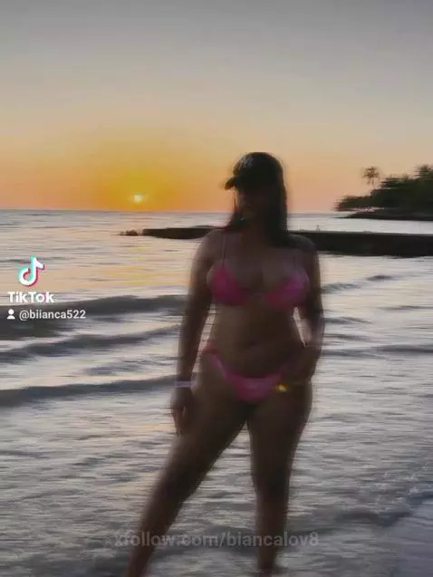 Come back and tell me if you missed me 💗 by biancalov8