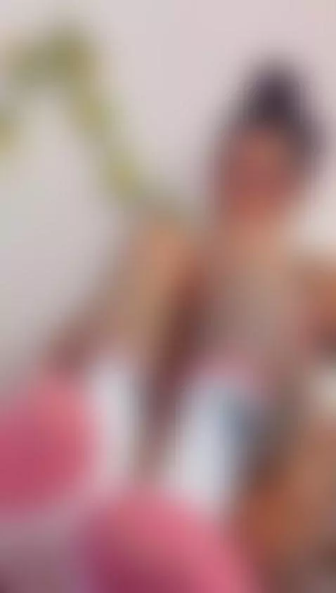 feet job? by hanna-moore1