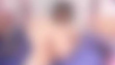 Come and caress this sexy body while you get 💦🥵 by saramartini19