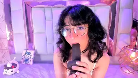 put your cock in my throat and give me all your milk 💦💦 by saramartini19