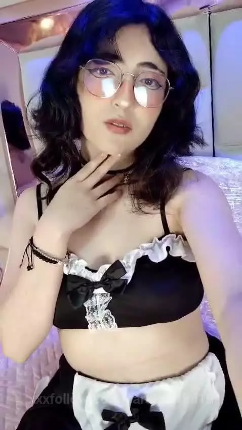 Welcome, love... will you stay and play with me for a while?... by saramartini19