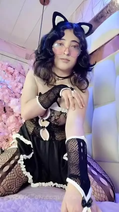 I assure you that my mouth has better uses than just talking... by saramartini19