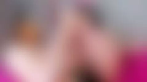 taste my delicious big legs 🤤🥵 by saramartini19