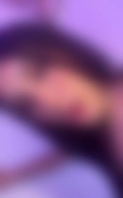 Want to fuck my pretty face or my tight pussy 😈💦 by chanttall-1