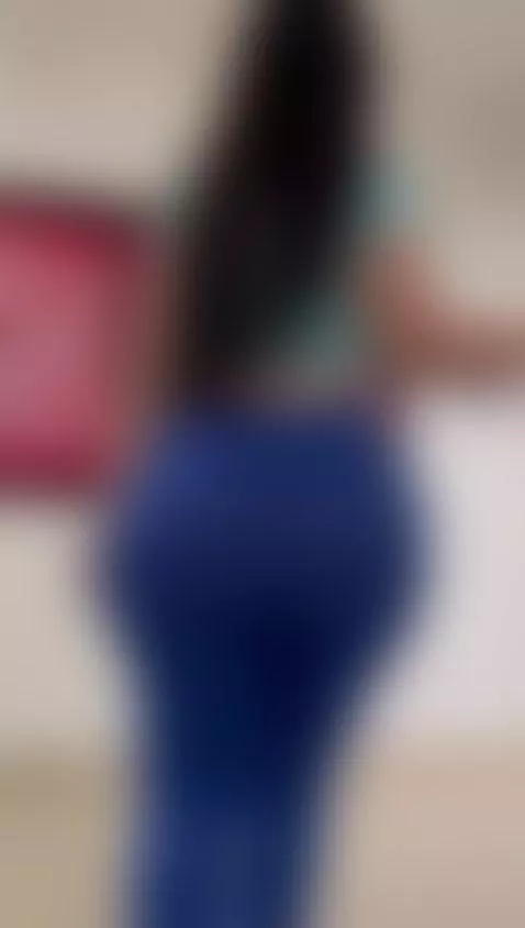 Do you like to see my big ass in leggings? 😏😈 by alissonpretty