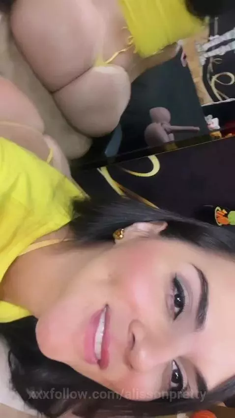 Let's have fun with my juicy ass!  😈💋🥵 by alissonpretty