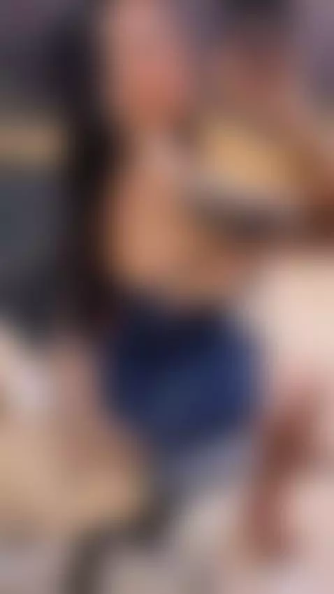 Im the queen of sensuality is here to please you honny! 🌶😈🔥 by alissonpretty