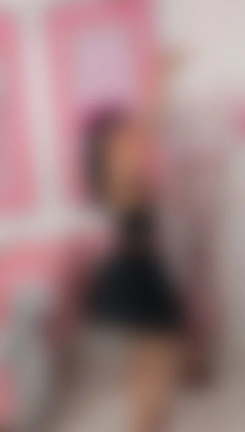 Happy day, come and have fun with me and let's reach the ecs... by karlamillerr