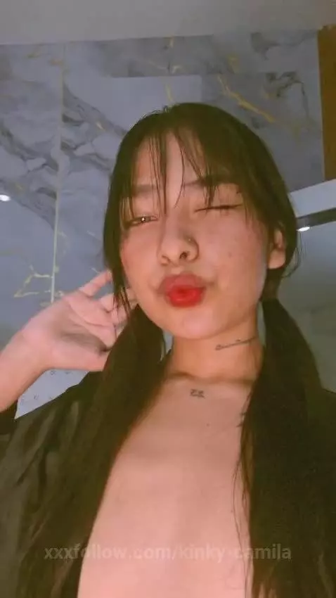 Undress me with your eyes. 😏🔥 by kinky-camila