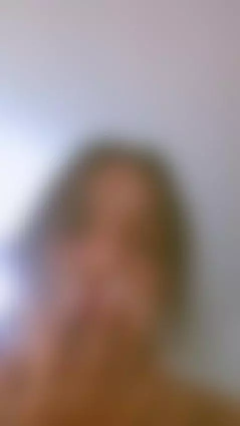 I would love to feel your lips on mine.🥵🔥🫦 by kinky-camila