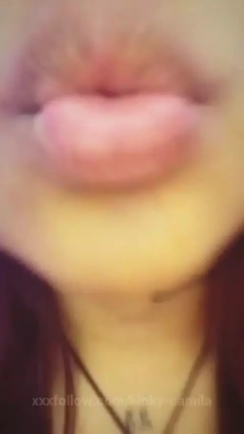 Kiss me in all of my lips, if u know what I mean 😏 by kinky-camila