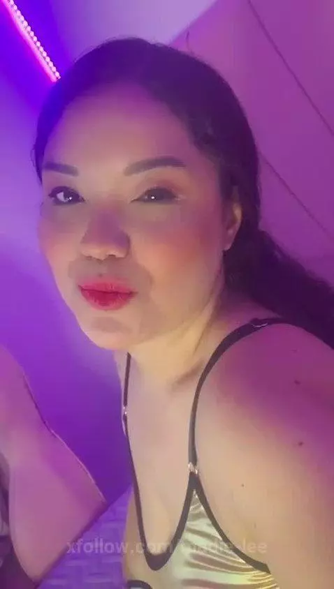 KISS MY WHOLE BODY AND FUCK ME by madie-lee