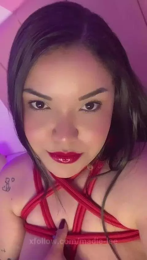 MAKE THIS SWEET SLAVE SWEAT AND HIT HER WHOLE BODY by madie-lee