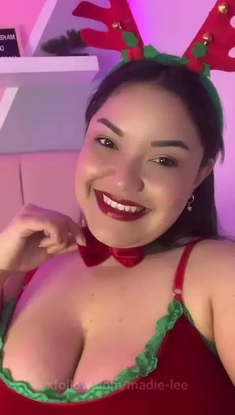 "THIS CHRISTMAS REINDEER I WANT TO DRINK A LOT OF MILK" by madie-lee