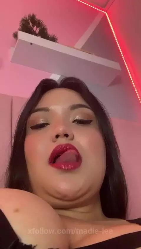 LICK ALL MY TITS AND RUN YOUR TONGUE THROUGH ALL MY WET HOLE... by madie-lee