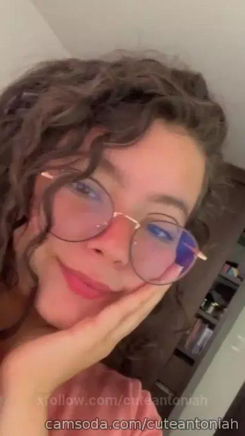 Mi face by cuteantoniah