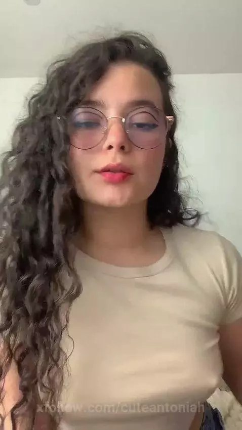 Shy…🤭 by cuteantoniah