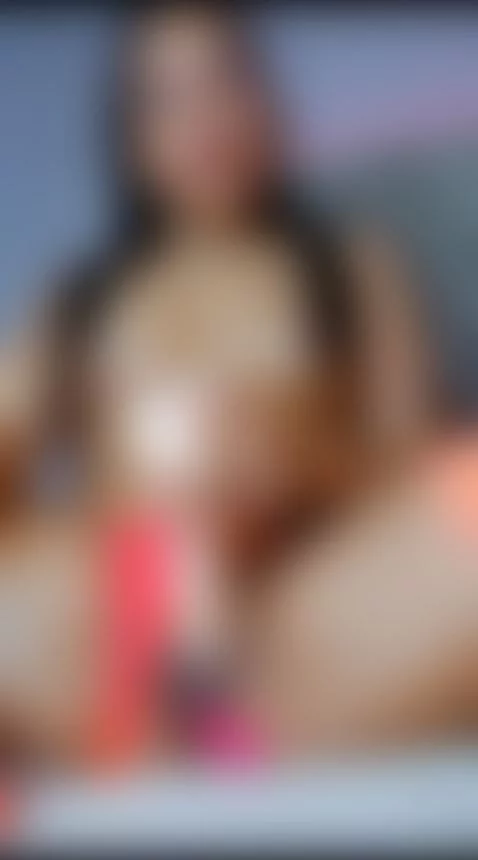 Come to see me online to enjoy my wet pussy♥ by elliemoret