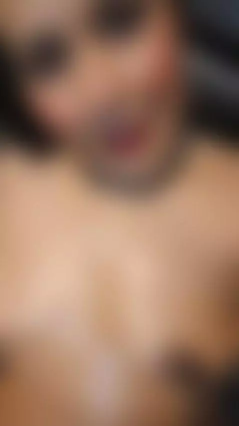 tits, milf, wetpussy by elliemoret