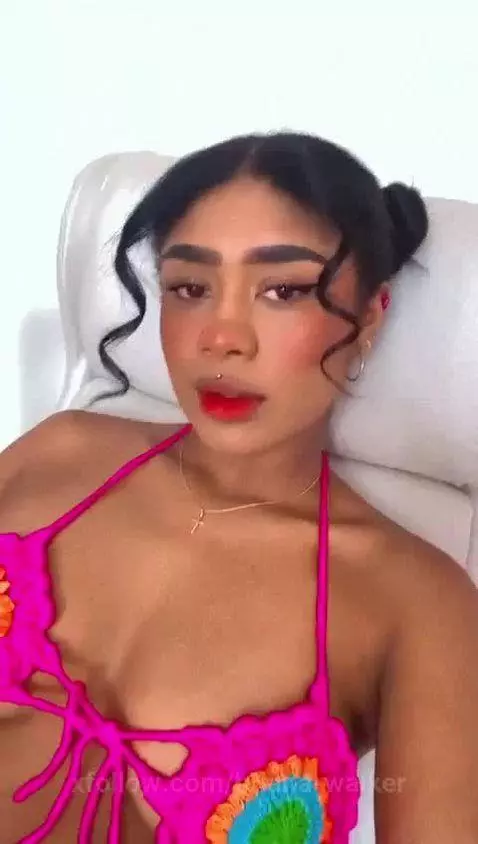 you like the pink in me? by briana-walker