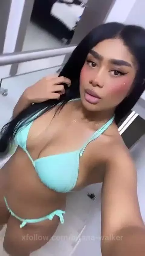 Do you like mint green on me? by briana-walker