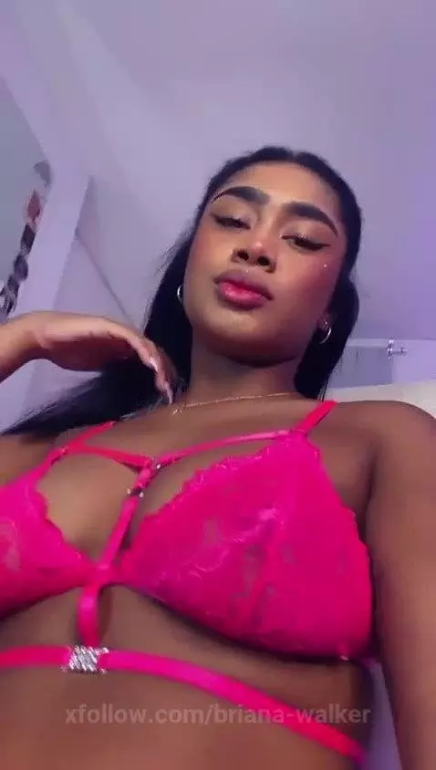 hey online, do you like pink on me? by briana-walker