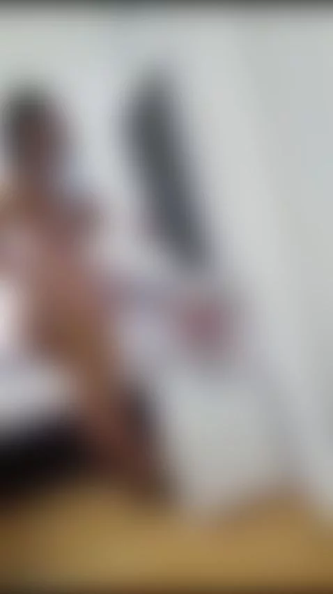 Mommy Alma is Feeling Horny by almathompson