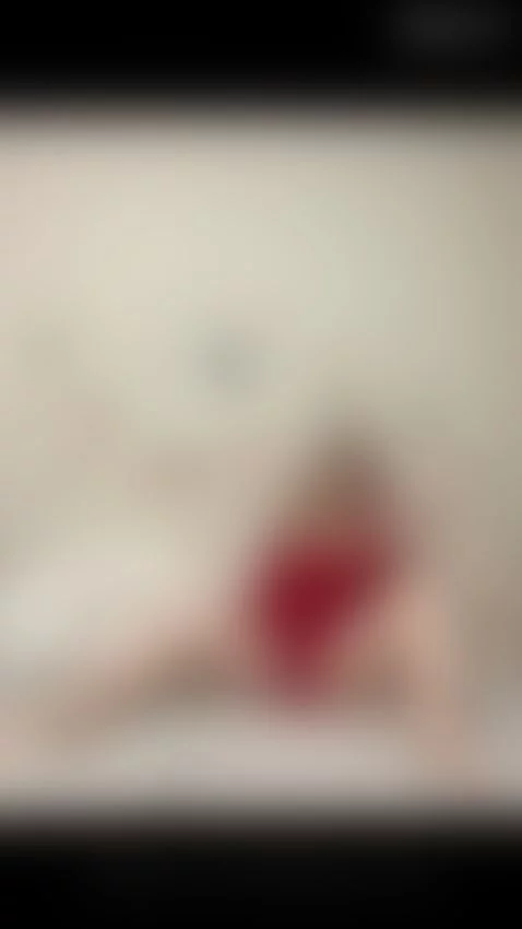 Go follow my Twitter! 🤤😈 by lindsey-mae