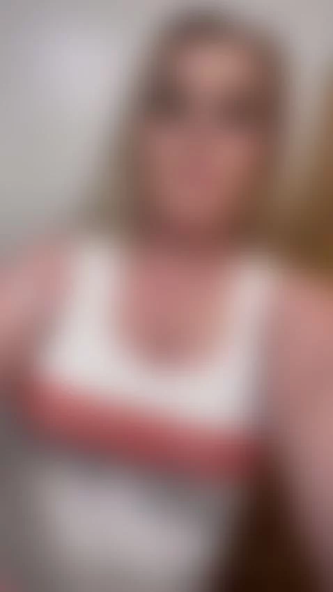 Subscribe to my onlyfans to see that thong! 😉 by lindsey-mae