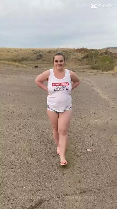 Do you like my shirt? 😉 by lindsey-mae