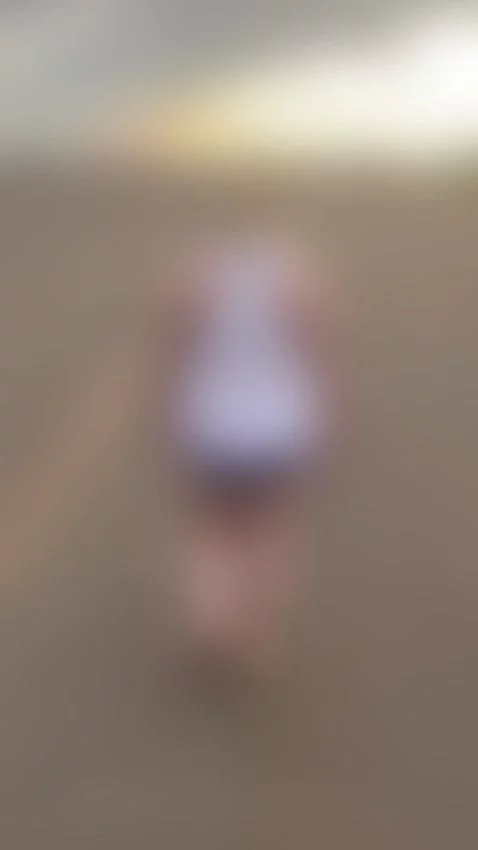 I am the PRETTY girl 😉 by lindsey-mae