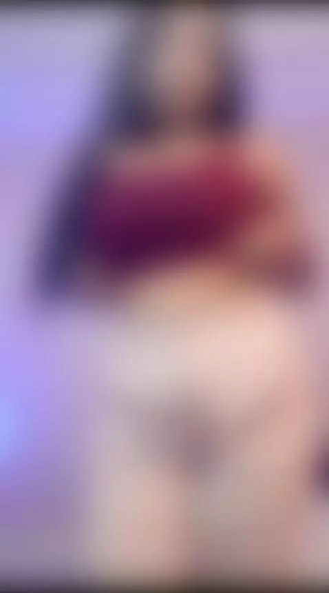 beautiful busty by hornywilliams