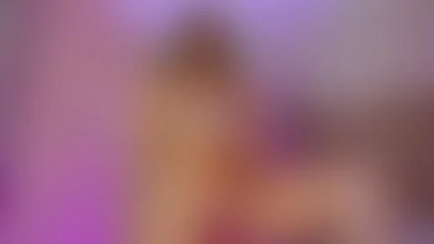 A kitten waiting for you 😈🥵 by diamonnd-99