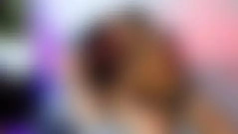 Let's see how Llilith's pussy gets wet by lilithstonee