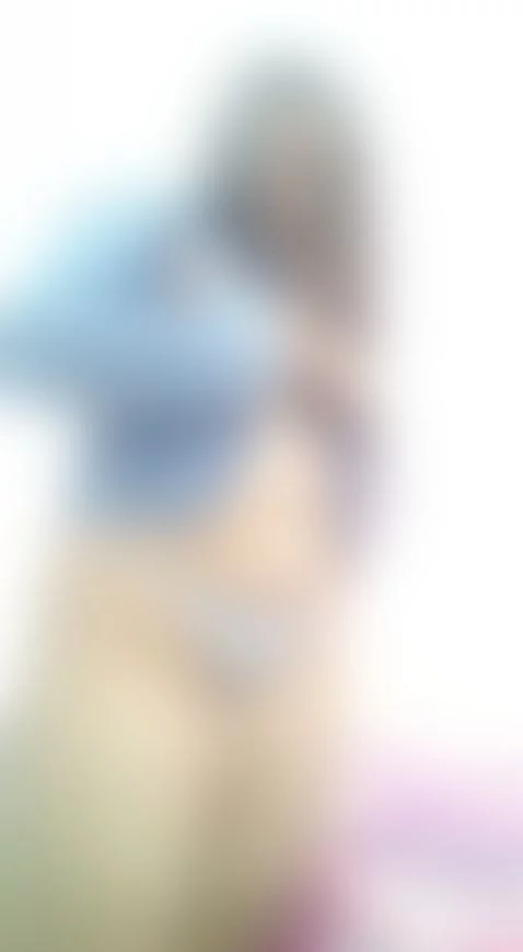 HOT BODY by rebeccaaxxx