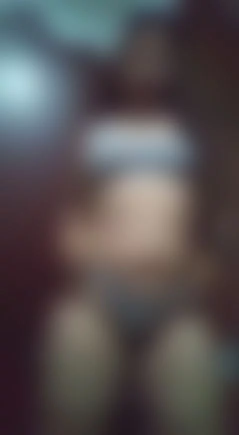 Sexy body 💚💙 by rebeccaaxxx