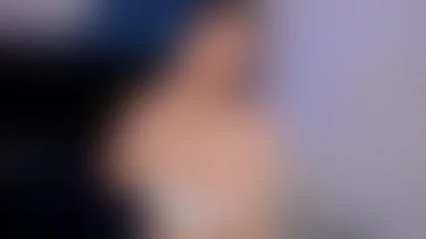 I want you to come and wet my shirt by selena-vidal