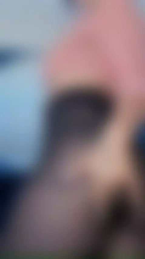 I want to swing above you until you can't anymore
https://ww... by selena-vidal