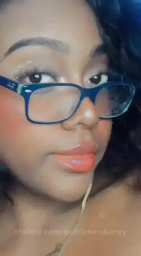 delicious brunette ready for action !🌹 by goddess-ebonyy