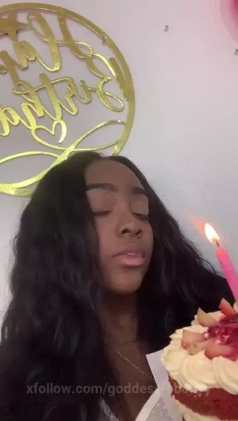 WISH ME HAPPY BIRTHDAY!!! 🥵 by goddess-ebonyy