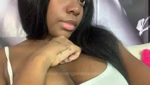 online again !! by goddess-ebonyy