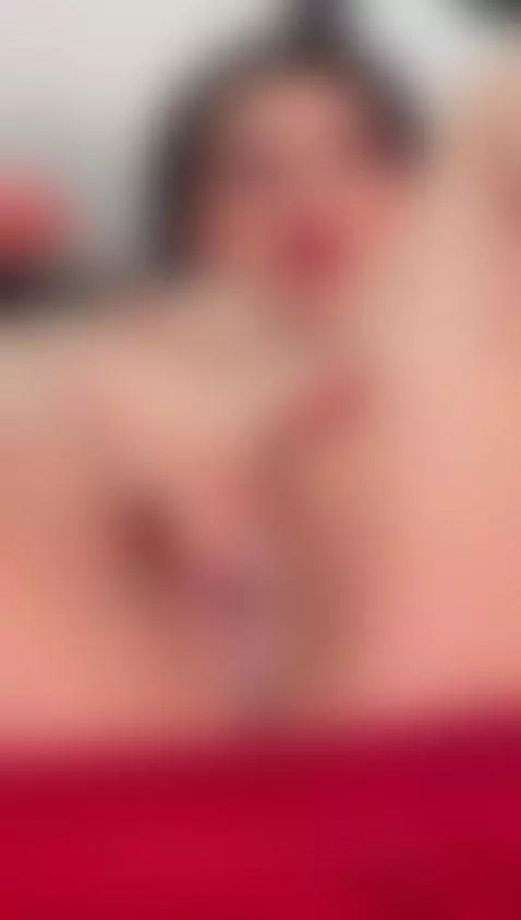 I want you to break and make me so juicy for you 🥵 by julia-davis